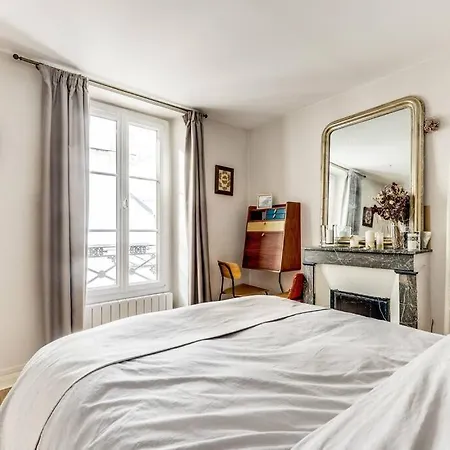 Apartment De Charme 11